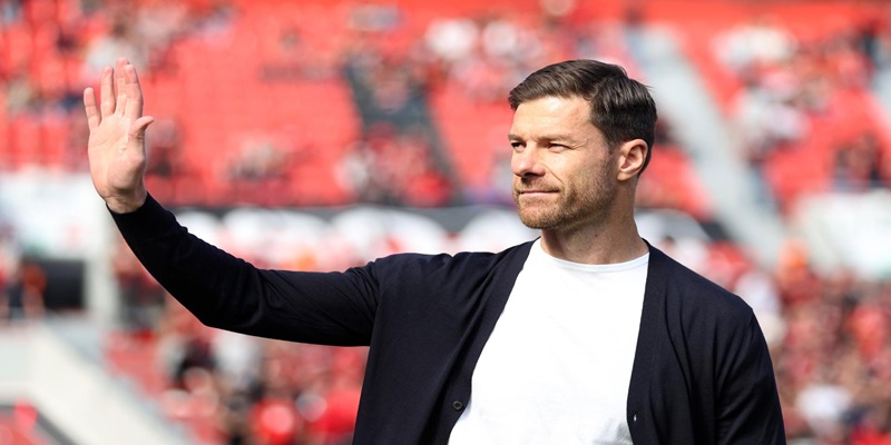 Xabi đạt hoàng kim của sự nghiệp khi thi đấu cho Liverpool